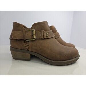 Torrid Low Block Heel Brown Ankle Boots Buckle Detail Zip Up Sz 8 Wide Roomy